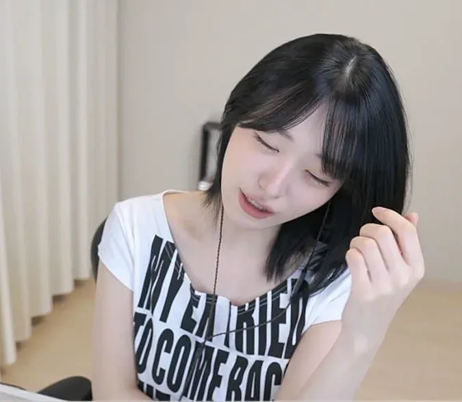 7a9b8300b1f61cf023ec8fe34f9c706ac4c063f4a15d8e4b21be1d8148d6f1c91d198896a8923f9e6934a1f79523ff9b60e0af