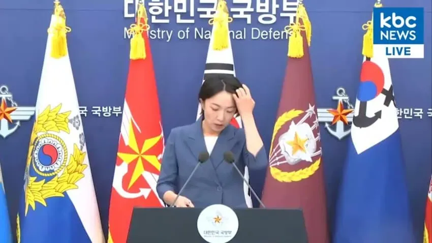 1ebec223e0dc2bae61abe9e74683726d33d4afcbee7789a592a0613df9b5bd2e810488469399ceb7d99435ccdb10ad0a3ef0