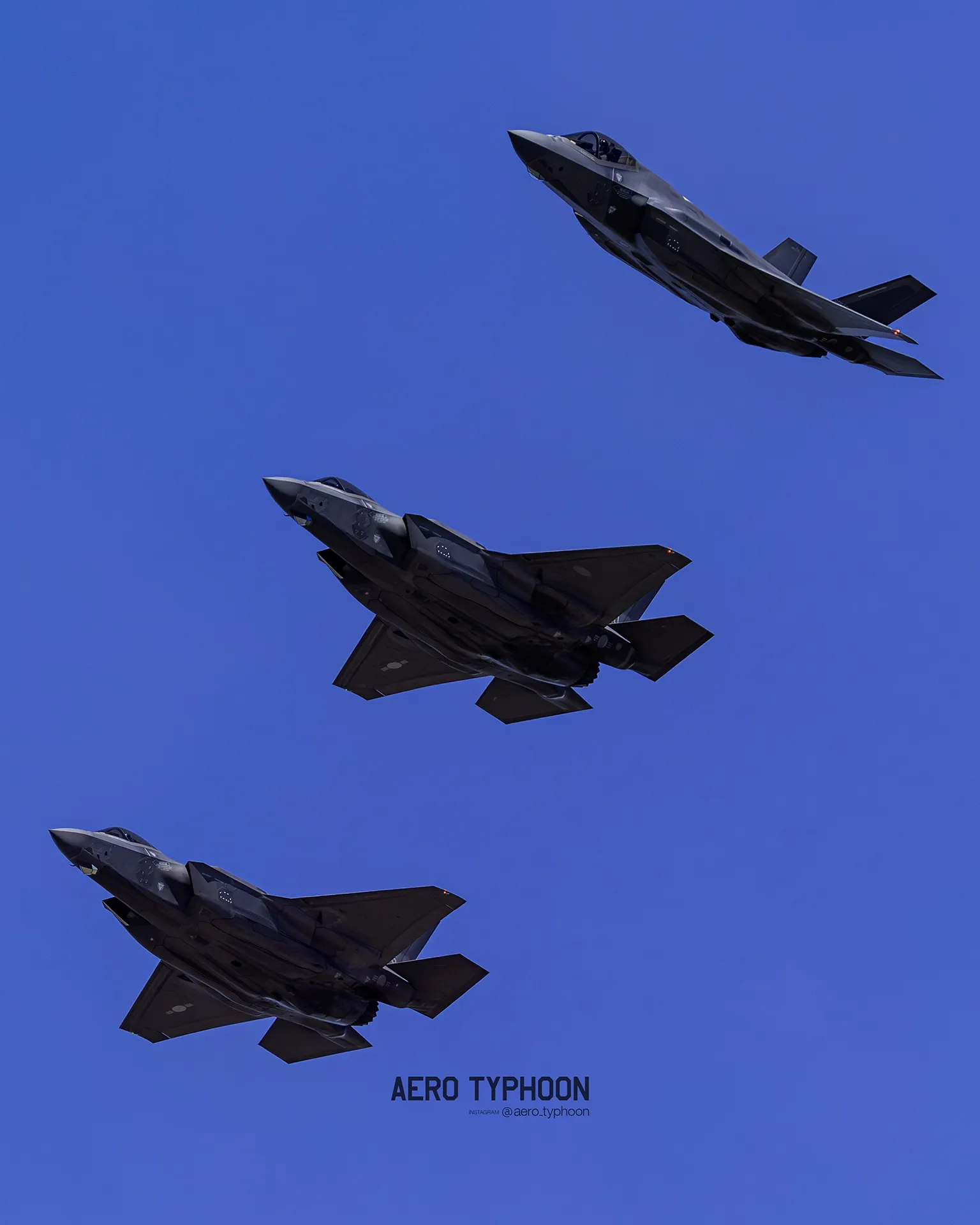0490f719bc8568f420a8d3b706f11a390f0b2942c91c69dfac