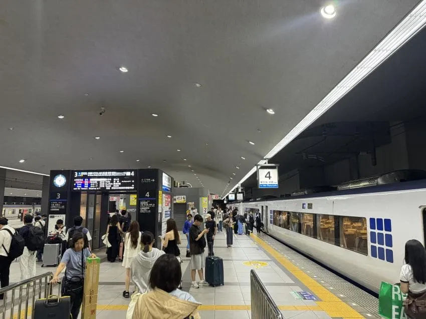 0490f719b38369ff20b5c6b236ef203e4c94b0517b4ddcaf84