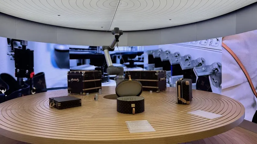 0490f719bc816df220b5c6b011f11a392897f2fa819677932ac4