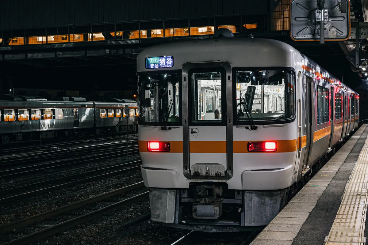 098ef319bd8161f220a8d3b706f11a3954fb232075b3f4571bdf