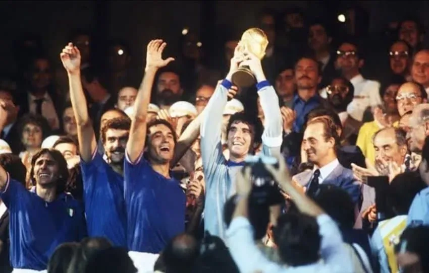 1ebec223e0dc2bae61abe9e74683726d3dd6a4cbef708aa290ab6123f9af8e376d610ce1b881ae95acd6b50e2e7b7c06c9