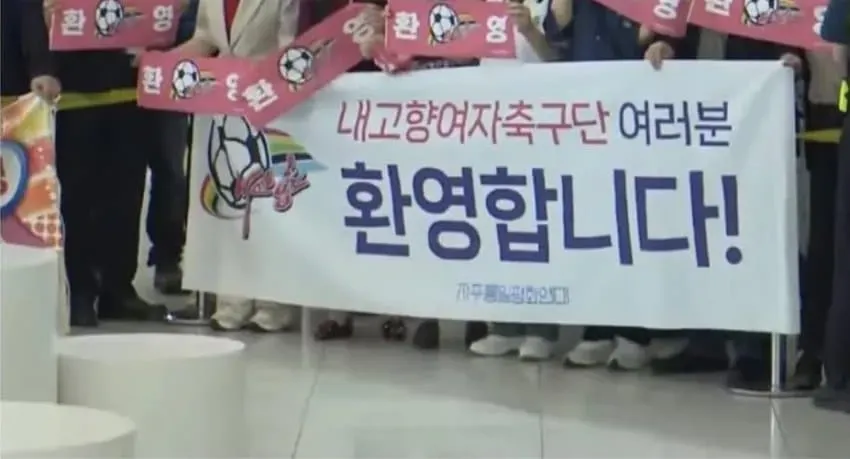 1ebec223e0dc2bae61abe9e74683726d31d5aecbef7d8ba892a2612df8b39d3af7d50952d73373ba8ddb0a2ac10a13cd2c76b4c4