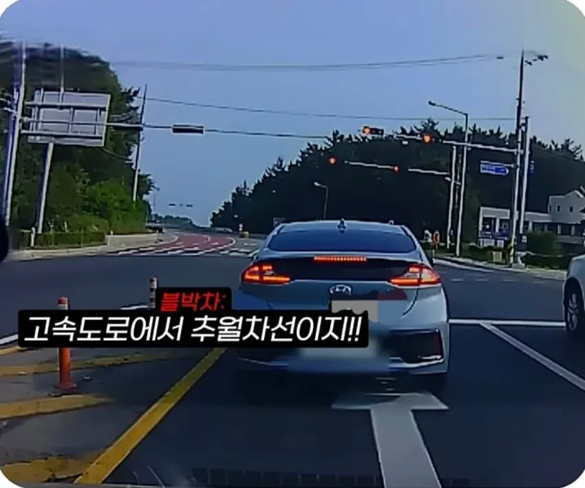 1ebec223e0dc2bae61abe9e74683726d33d5a4cbef768ba992a0100ee6a7a905f2f6c4a45601a5caab17