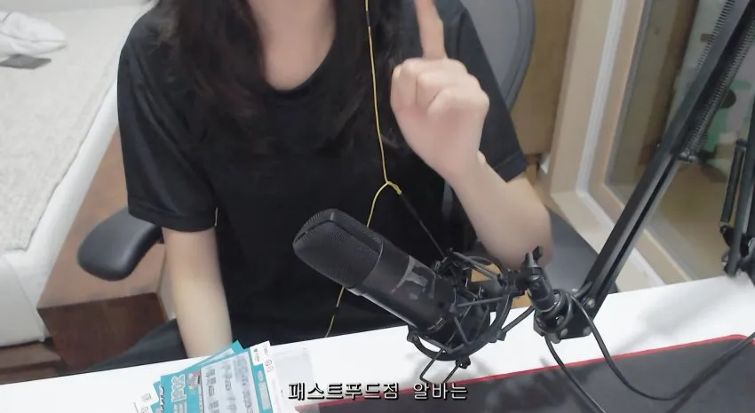 1ebec223e0dc2bae61abe9e74683726d3dd6a0cbee728fa491aa613df9b5bd2eacd7b78b23253406cb58eb8ab29a902674e15b