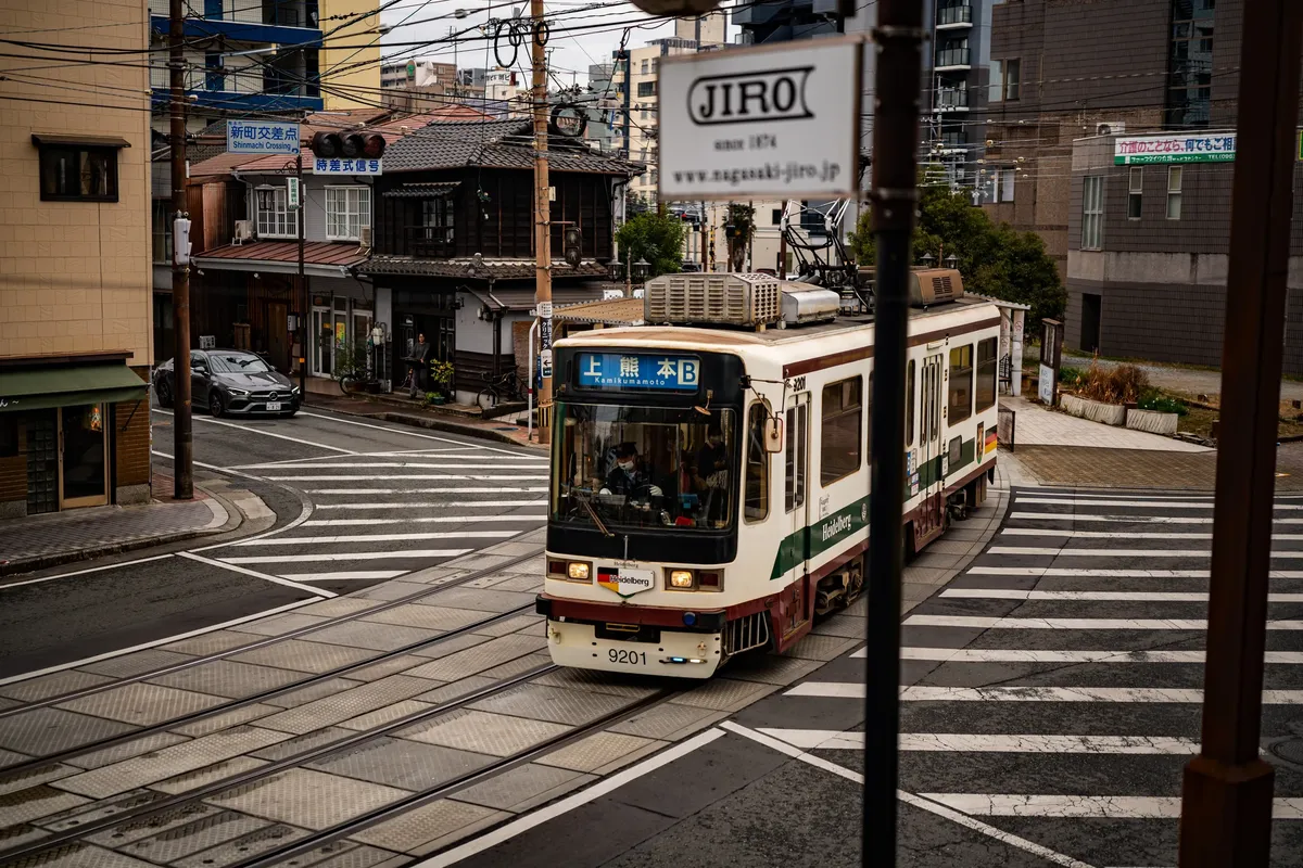 098ef376b78369ff20a8d3b706f11a393860f6f56fa2d3dd960f