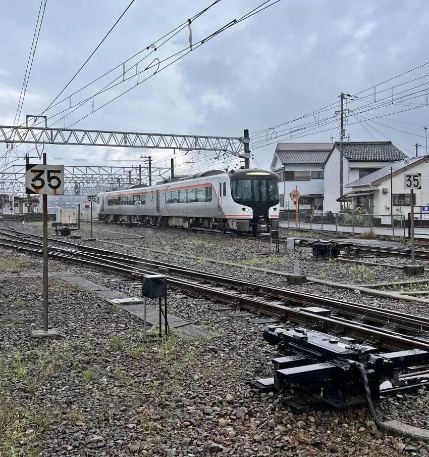 0490f719b08a6ff120b5c6b236ef203e73409ac02c875637d1