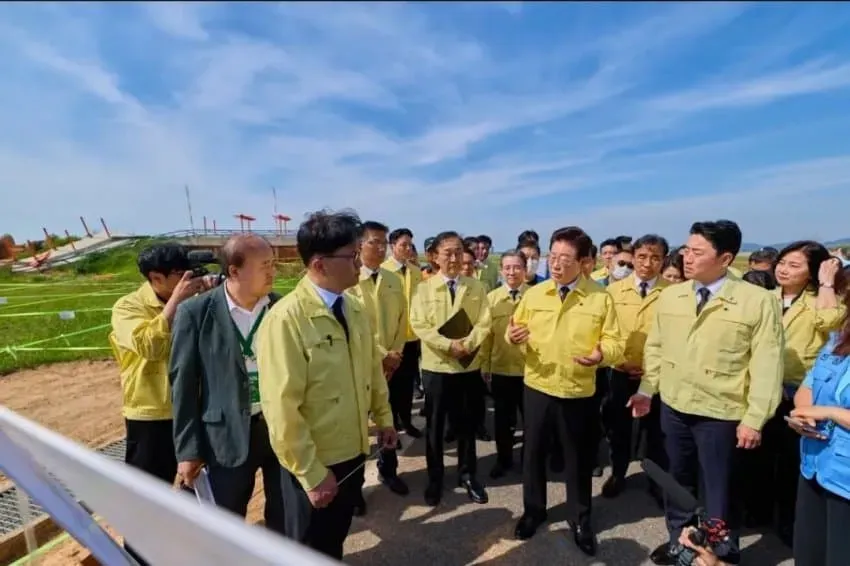 1ebec223e0dc2bae61abe9e74683726d31d5aecbed768ba792aa613df9b5bd2ec3e8d86fba5699f5aaa14daa08e2c2fa11fd