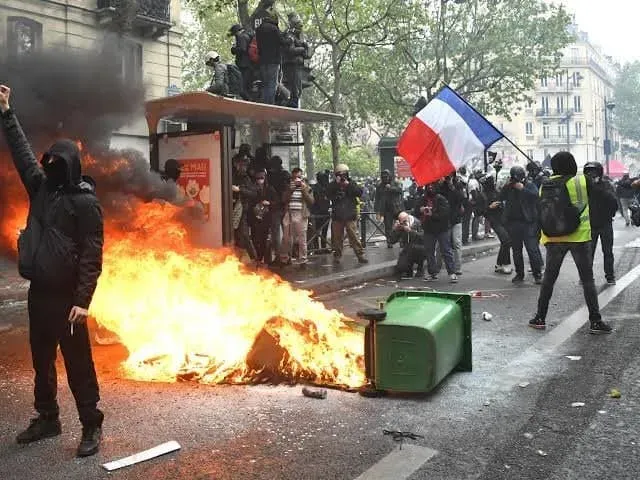24b0d121e0c170f539f698bf06d4231d662b96aeafc6751c15d8