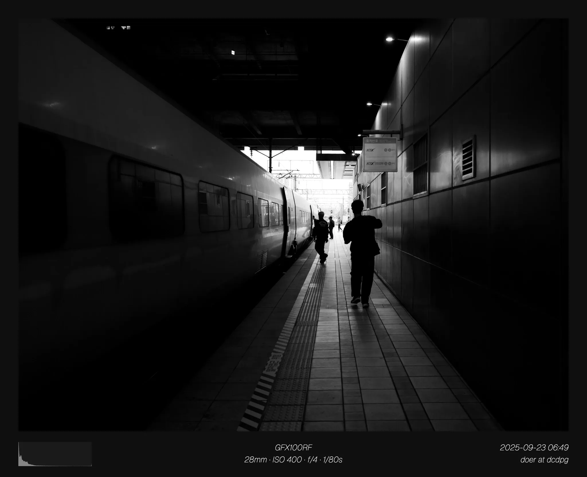 129ae200b7806ffe20a8d3b706f11a39f2e0dcee2d8d353c06