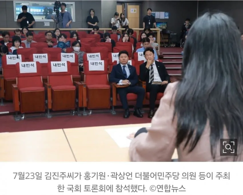 1ebec223e0dc2bae61abe9e74683726d3cd6a2cbee718ea590aa6127feb28636c974d26f7fa43e7f96b3918ed1acb102e5