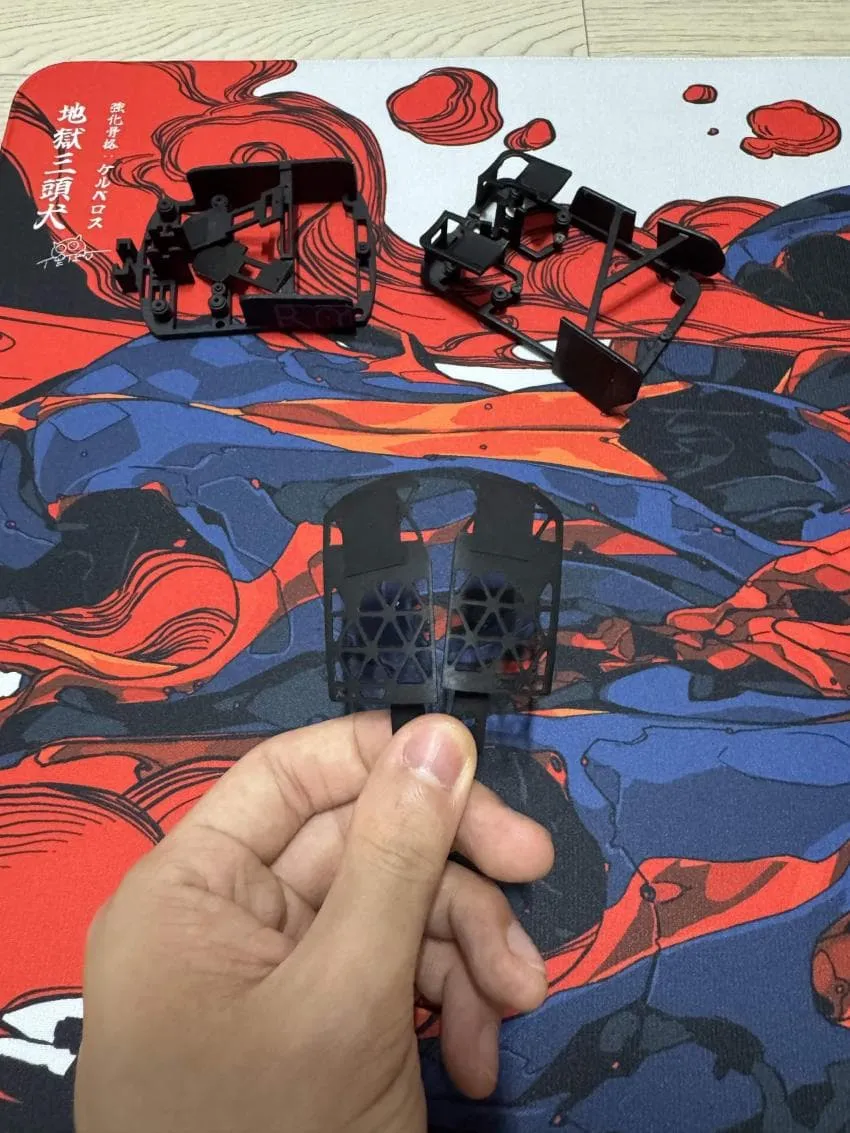 0490f719b28061f120b5c6b236ef203e75e2cc899db8d78461