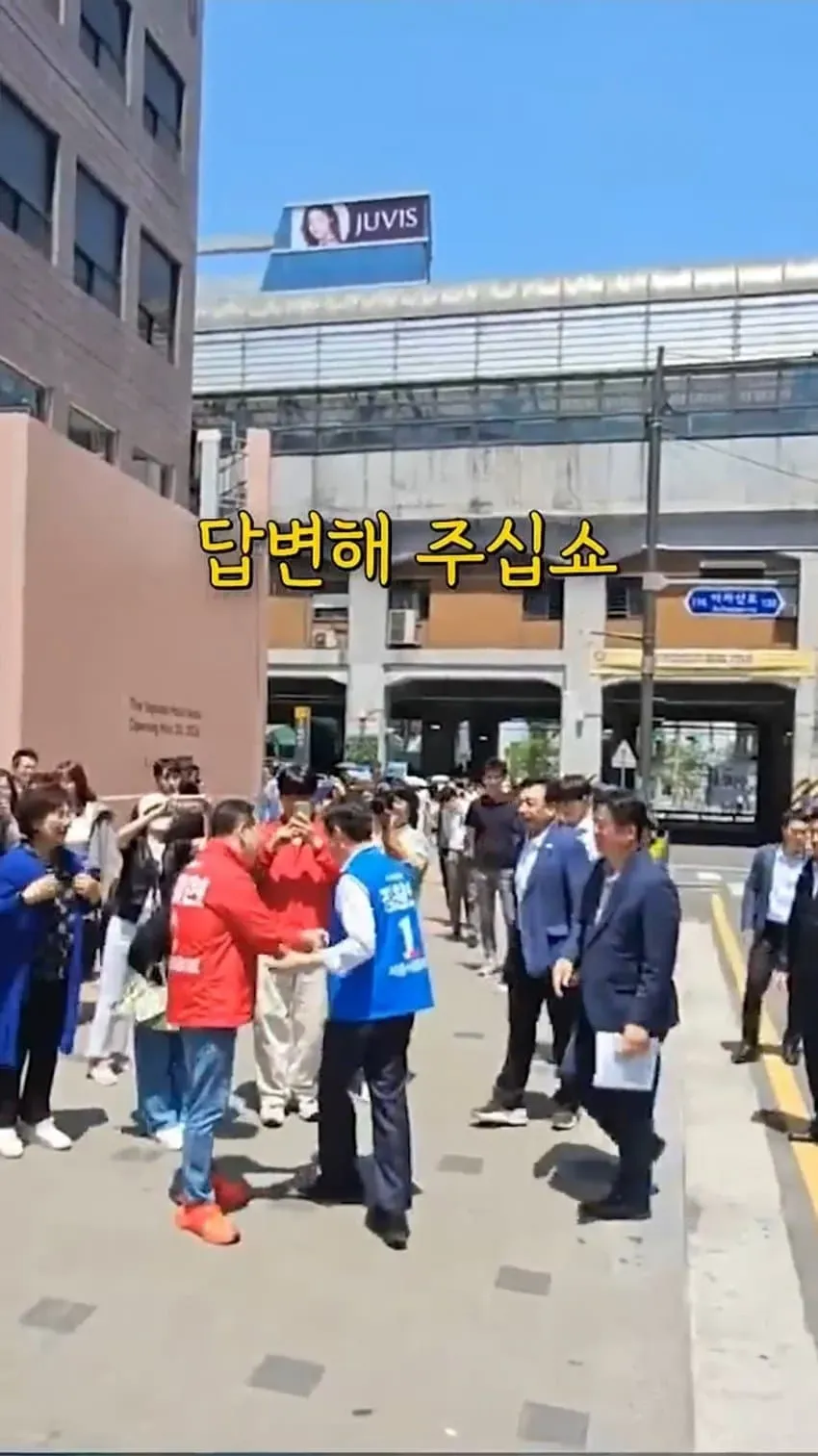 1ebec223e0dc2bae61abe9e74683726d31d6a5cbee768ba193a56132ffa48c34b775c50146af32a9568c44d17beafb5ae1806ccfb0a0