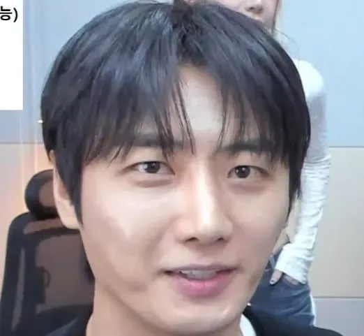 24bfef28e0c56aeb3cef84e346847464348578a10bc01021f988e9c83422ad9426a8ac234783afa92d63a1